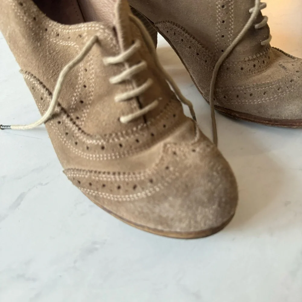 ALLSAINTS SPITAFIELDS Heeled Oxford Wingtip Suede Lace Up • size 38 (7.5) - Picture 5 of 16